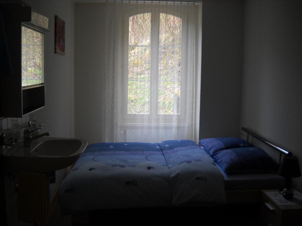 Maison Monsieur La Chaux De Fonds Chambre photo