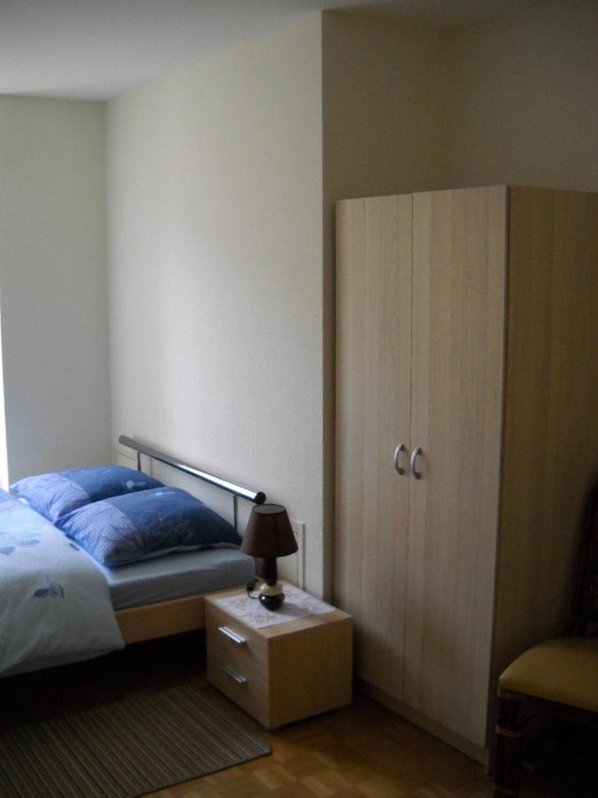 Maison Monsieur La Chaux De Fonds Chambre photo